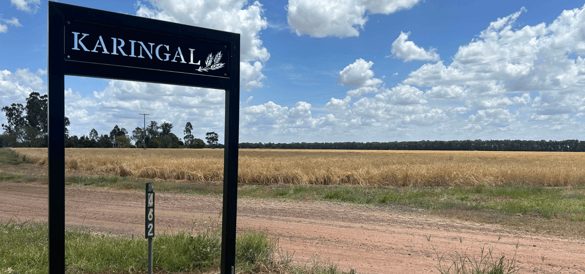 Steel property entrance sign
